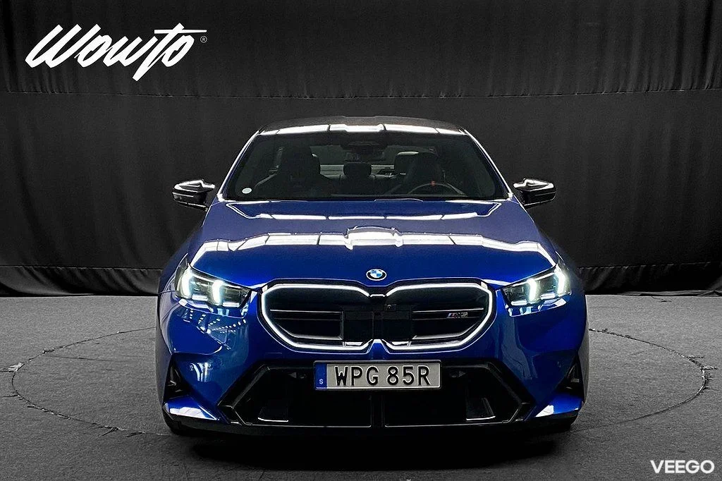 BMW M5 Sedan 727HK /Keramiska /B&W /HuD /Se Spec /Moms 535kW
