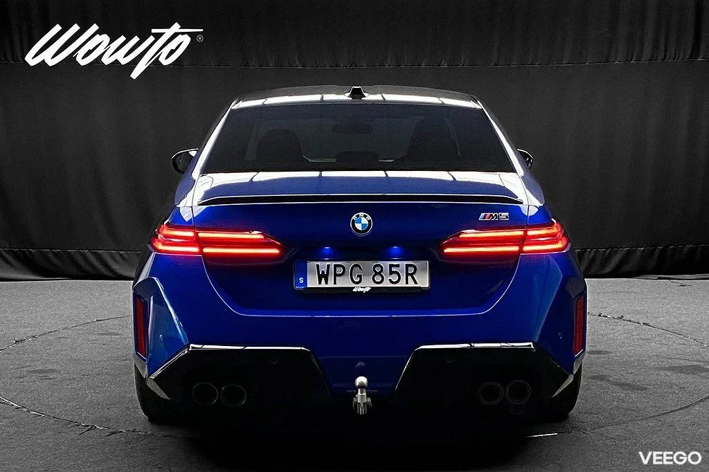 BMW M5 Sedan 727HK /Keramiska /B&W /HuD /Se Spec /Moms 535kW
