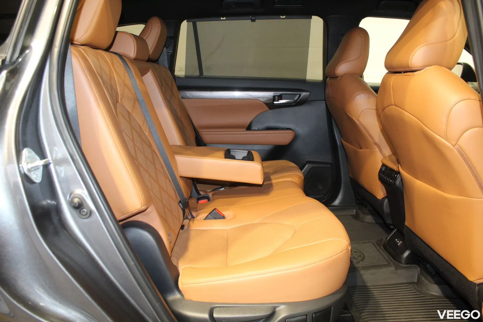 Toyota Highlander Premium AWD 2.5 140kW
