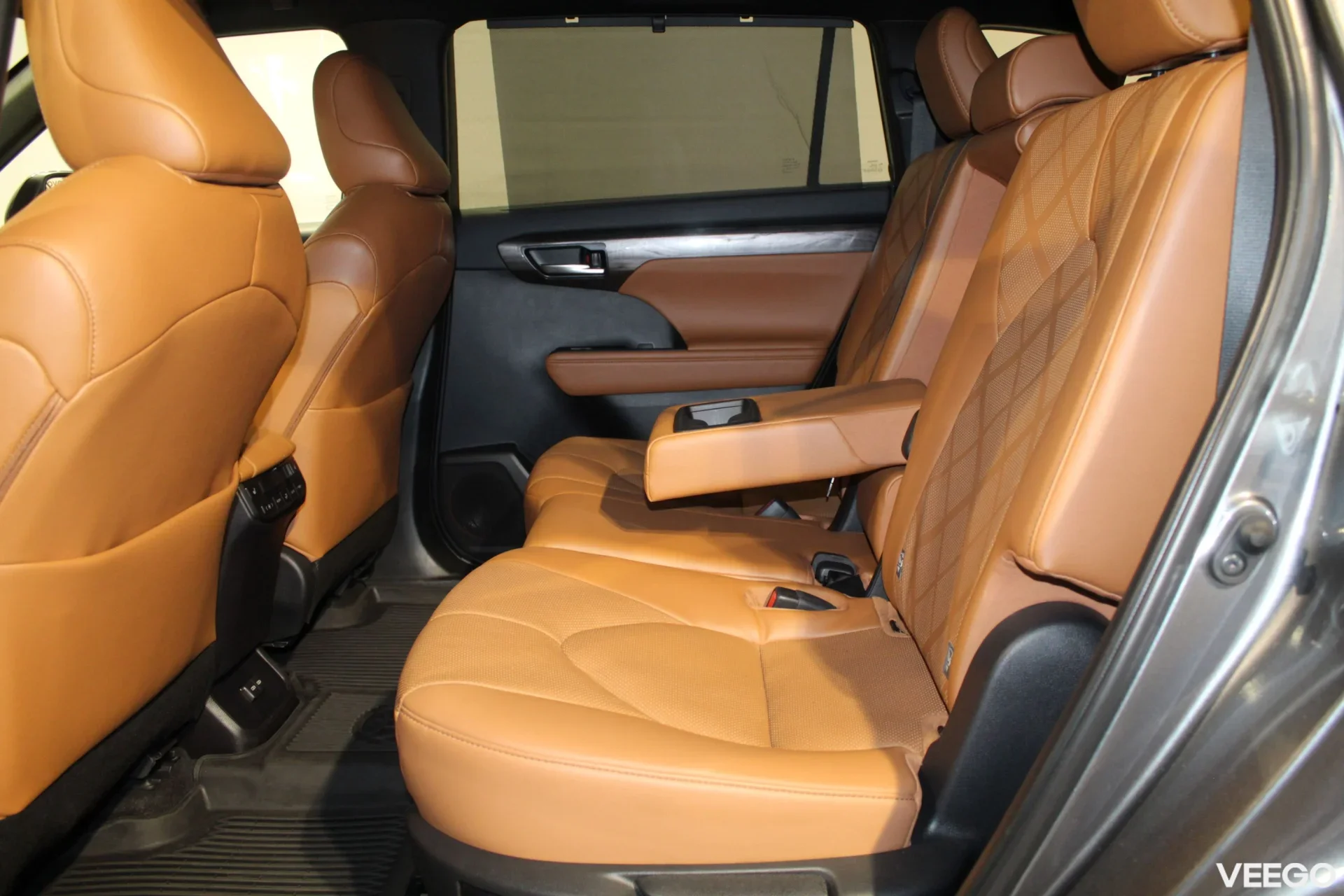 Toyota Highlander Premium AWD 2.5 140kW