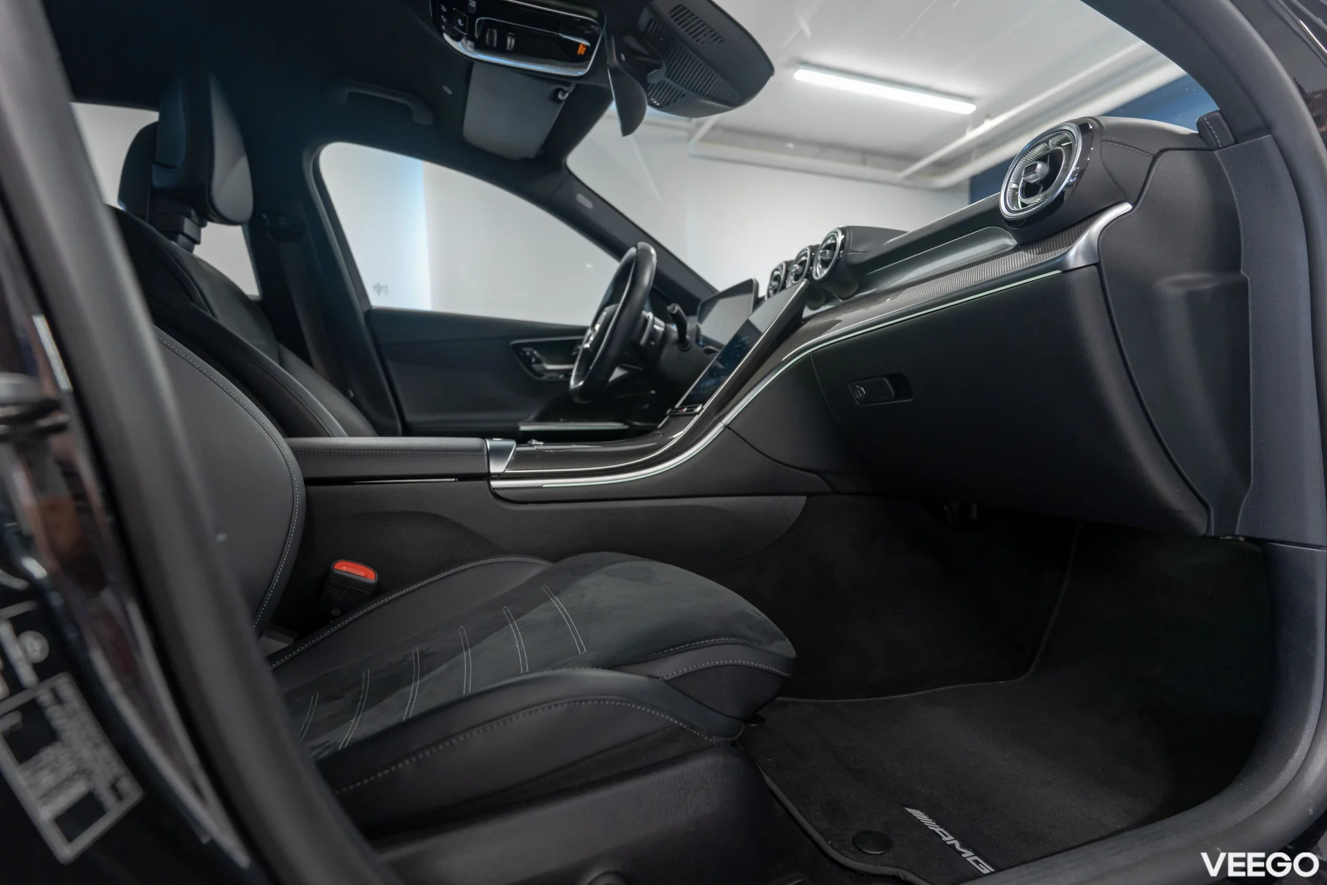Mercedes-Benz C220 D 4MATIC AMG 2 147kW