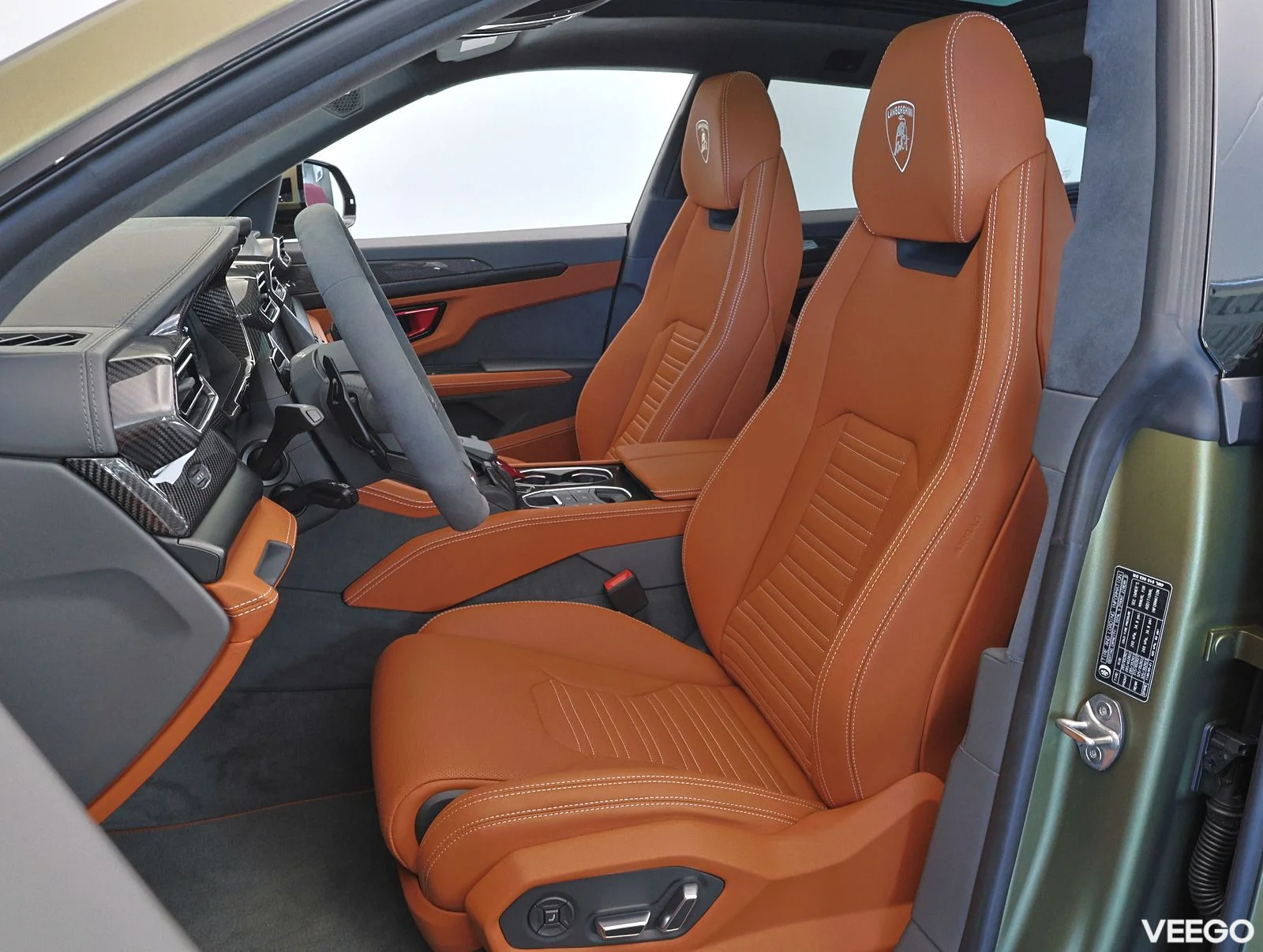 Lamborghini Urus - 4 588kW