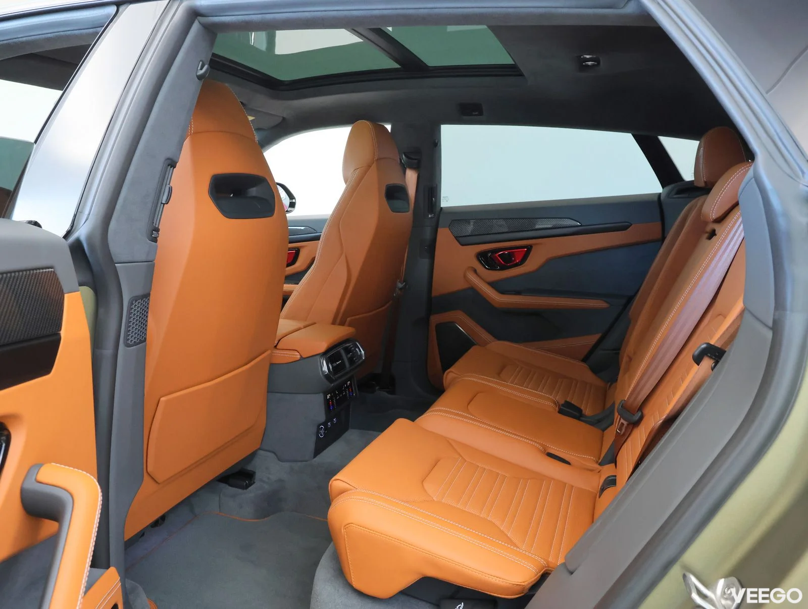 Lamborghini Urus - 4 588kW