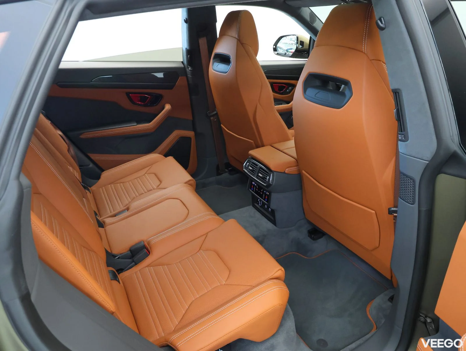 Lamborghini Urus - 4 588kW