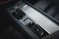 Volvo XC60 T8 Recharge Plus Dark E-AWD 2 335kW thumbnail