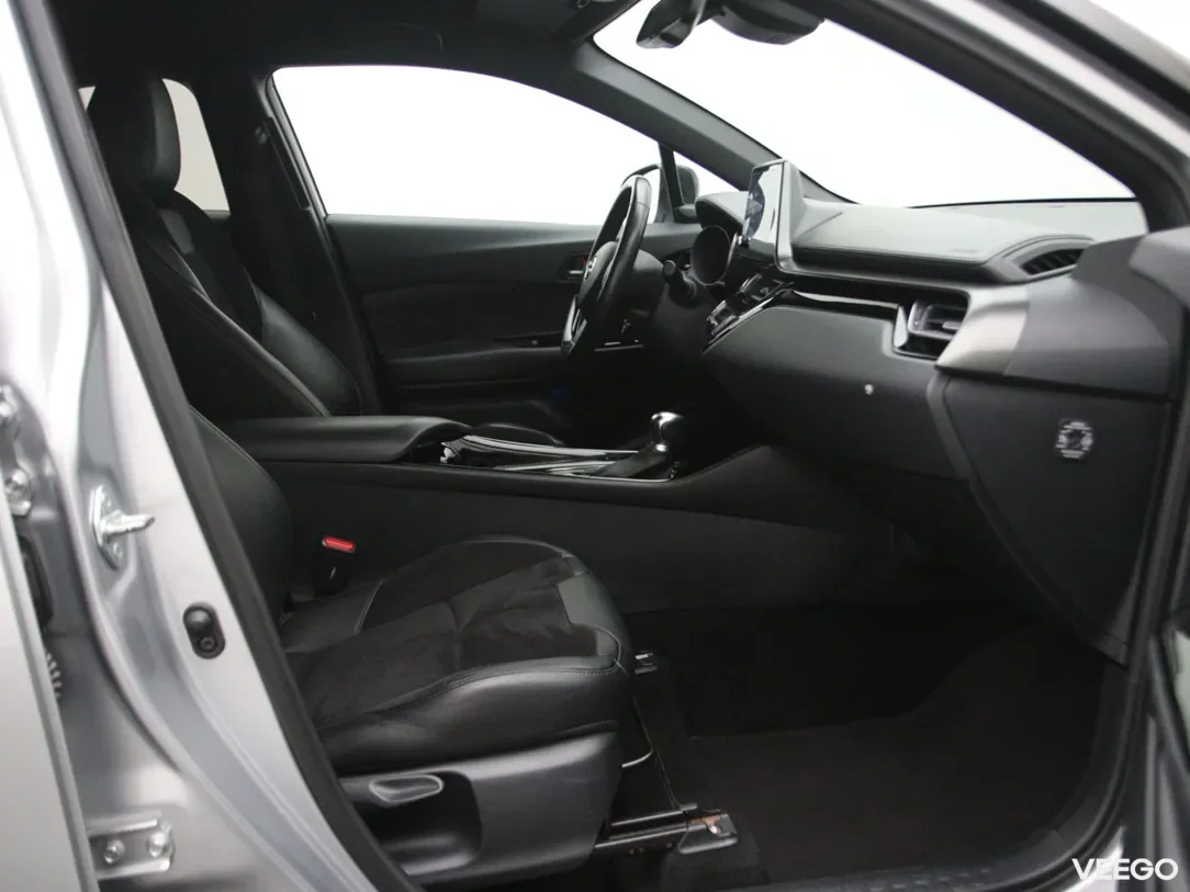 Toyota C-HR 1.8 90kW