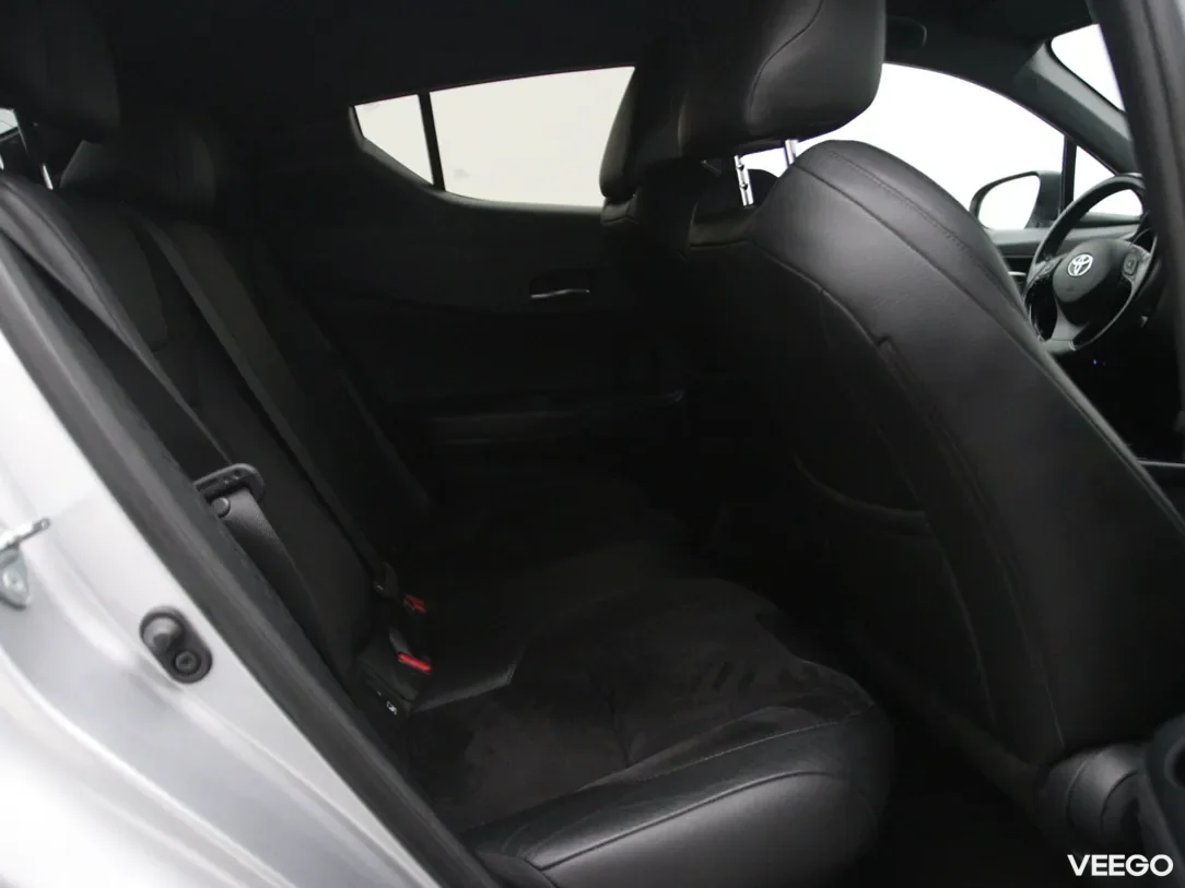 Toyota C-HR 1.8 90kW