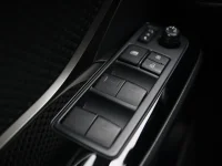 Toyota C-HR 1.8 90kW thumbnail