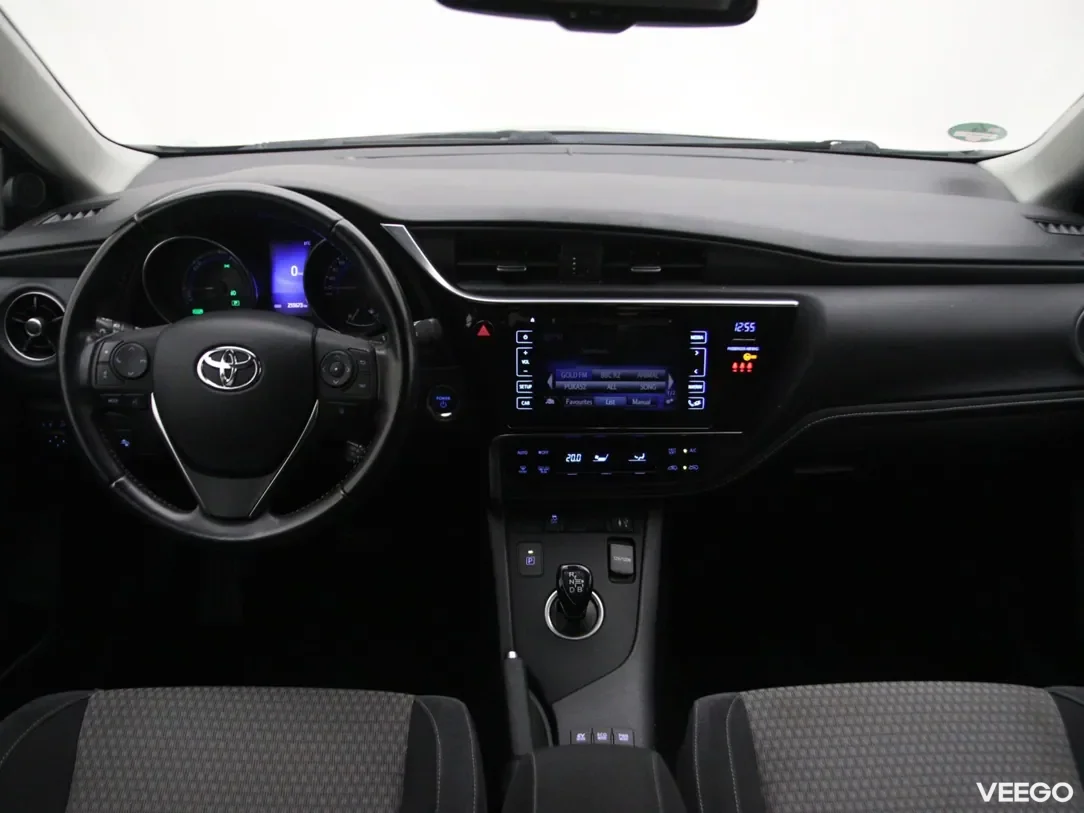 Toyota Auris 1.8 100kW
