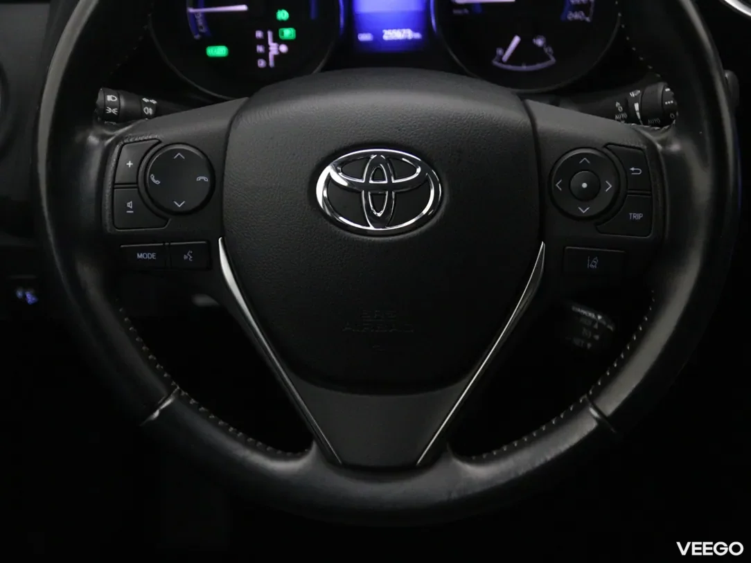 Toyota Auris 1.8 100kW