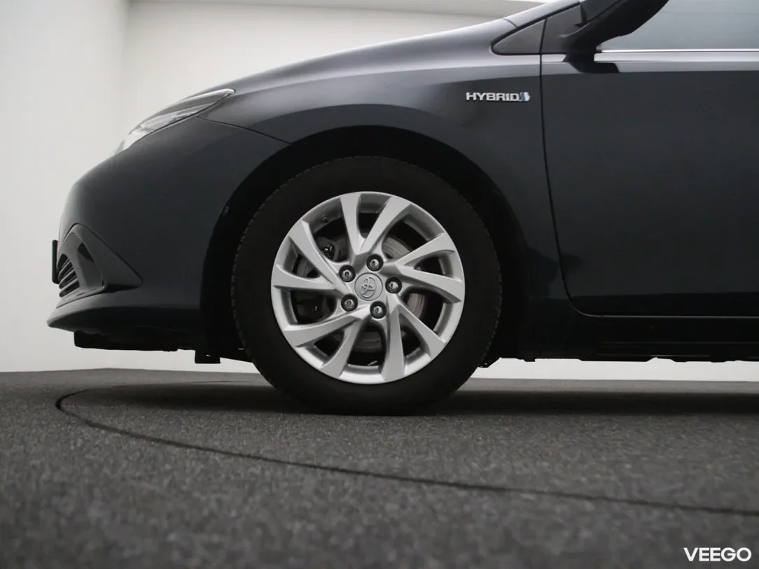 Toyota Auris 1.8 100kW