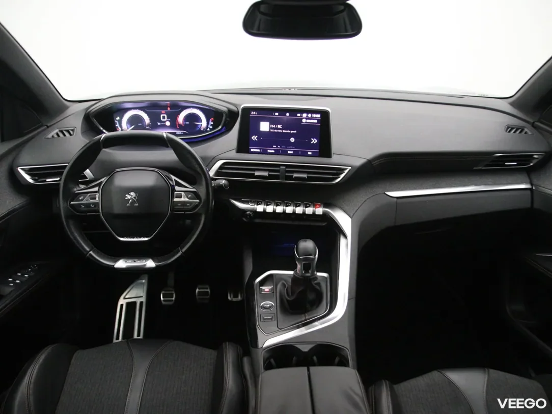 Peugeot 5008 1.2 96kW