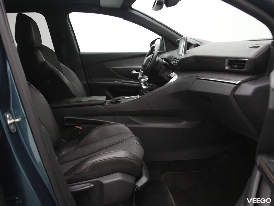 Peugeot 5008 1.2 96kW