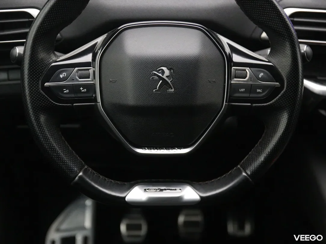 Peugeot 5008 1.2 96kW
