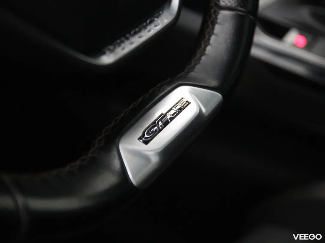 Peugeot 5008 1.2 96kW