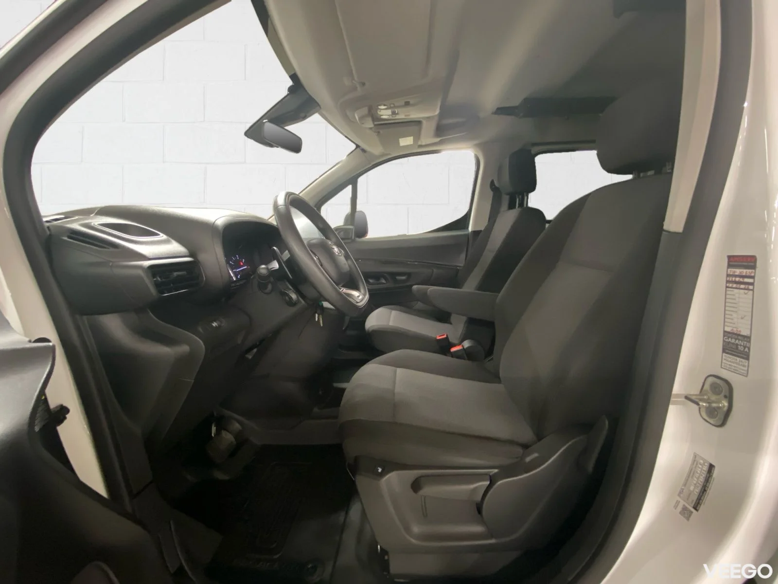 Toyota Proace City Crew Cab Long Double side door Professional Plus 96kW
