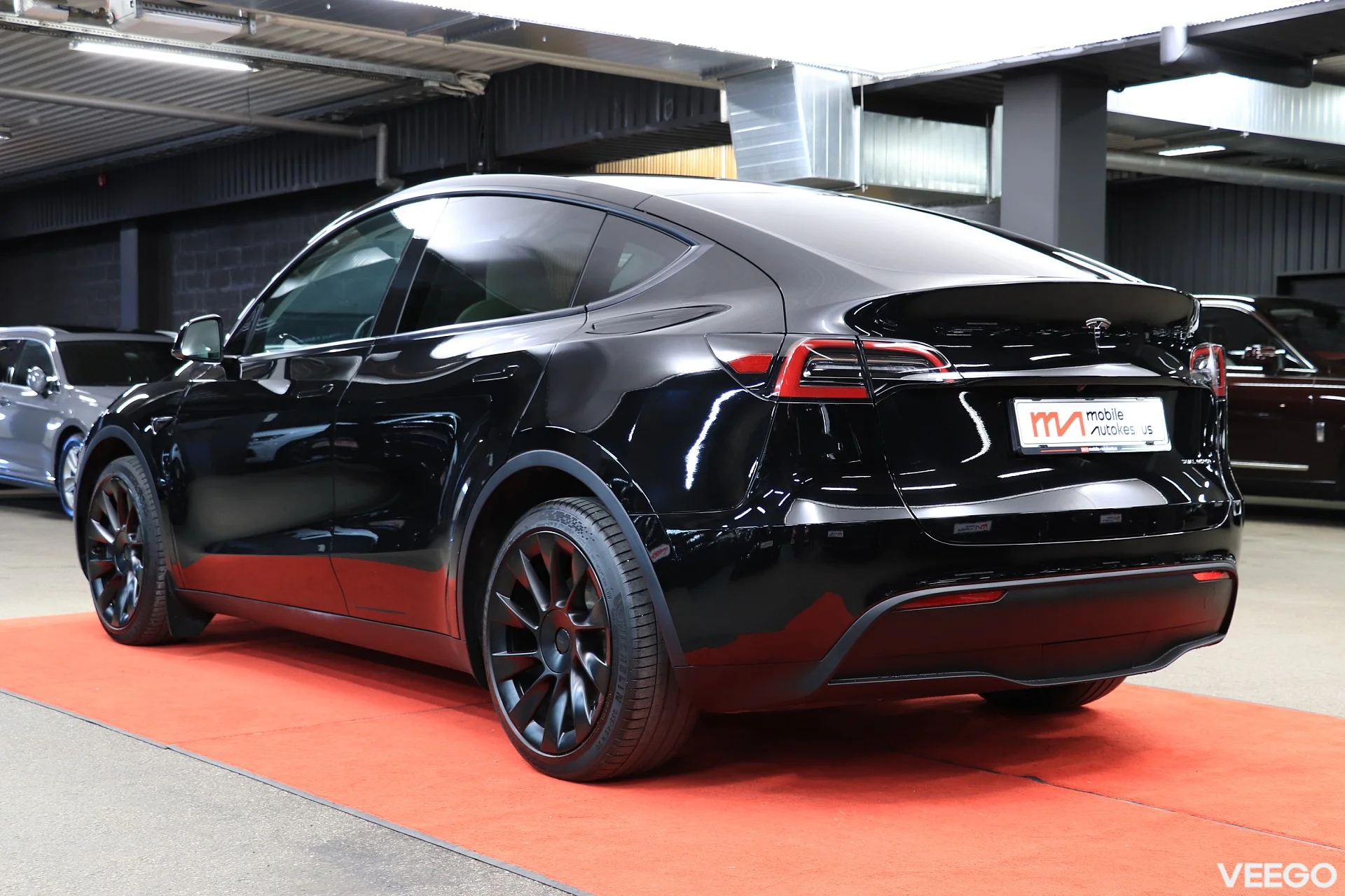 Tesla Model Y   Long Range Dual Motor AWD 0.0 378kW