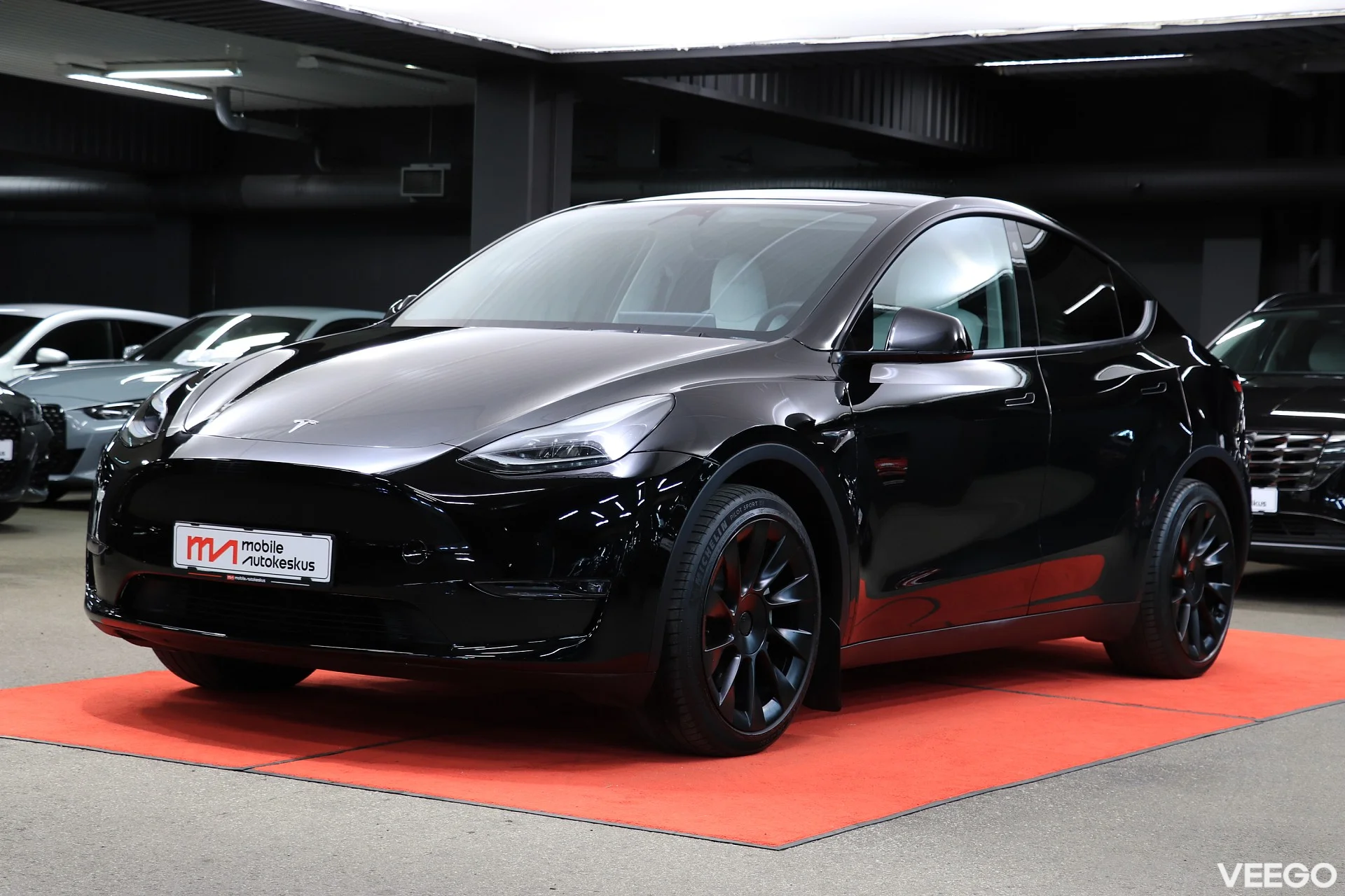 Tesla Model Y   Long Range Dual Motor AWD 0.0 378kW