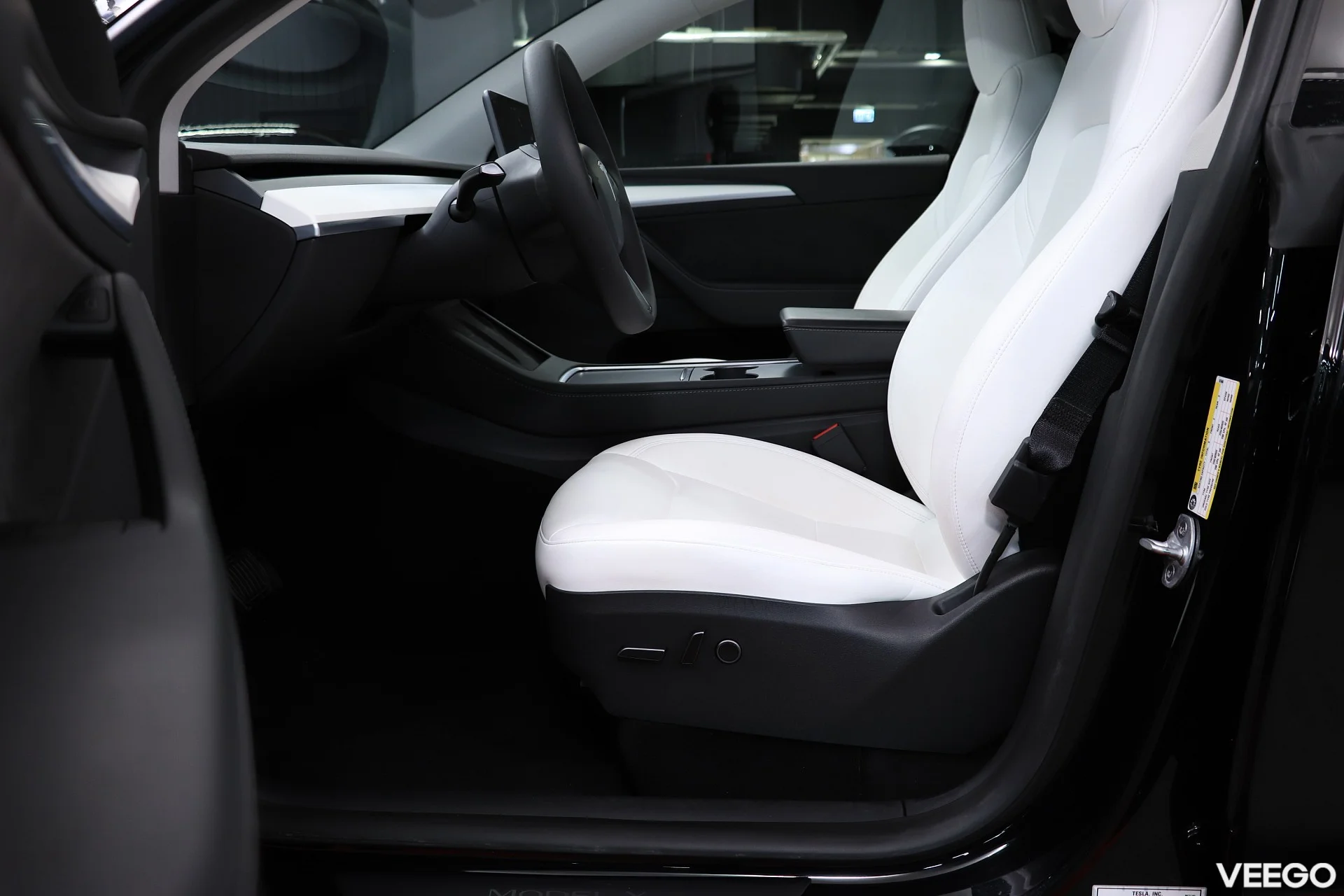 Tesla Model Y   Long Range Dual Motor AWD 0.0 378kW