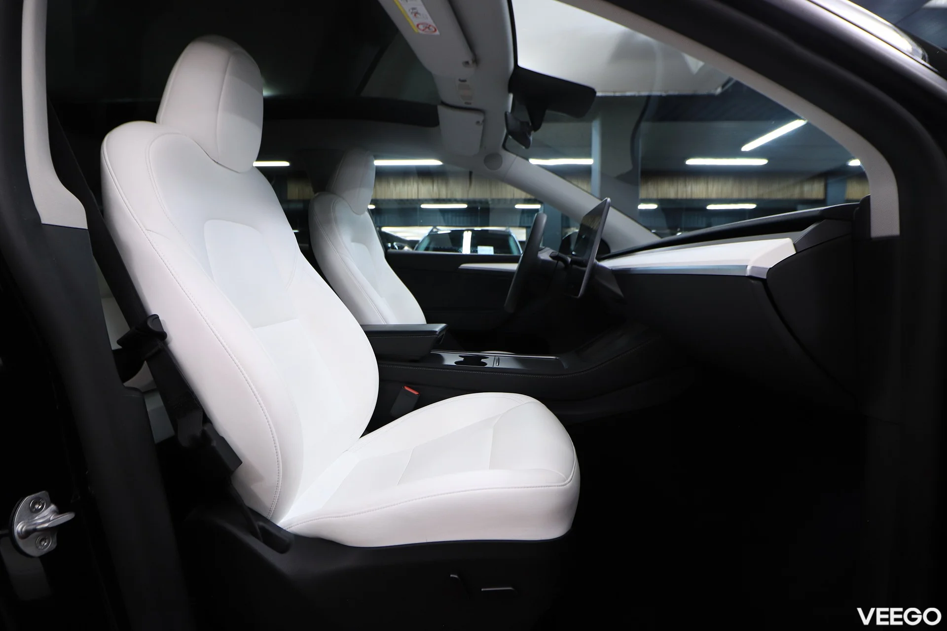 Tesla Model Y   Long Range Dual Motor AWD 0.0 378kW