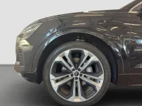 Audi Q8 210kW thumbnail