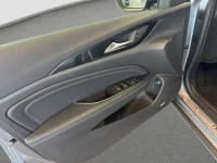 Opel Insignia 121kW thumbnail