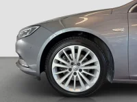 Opel Insignia 121kW thumbnail