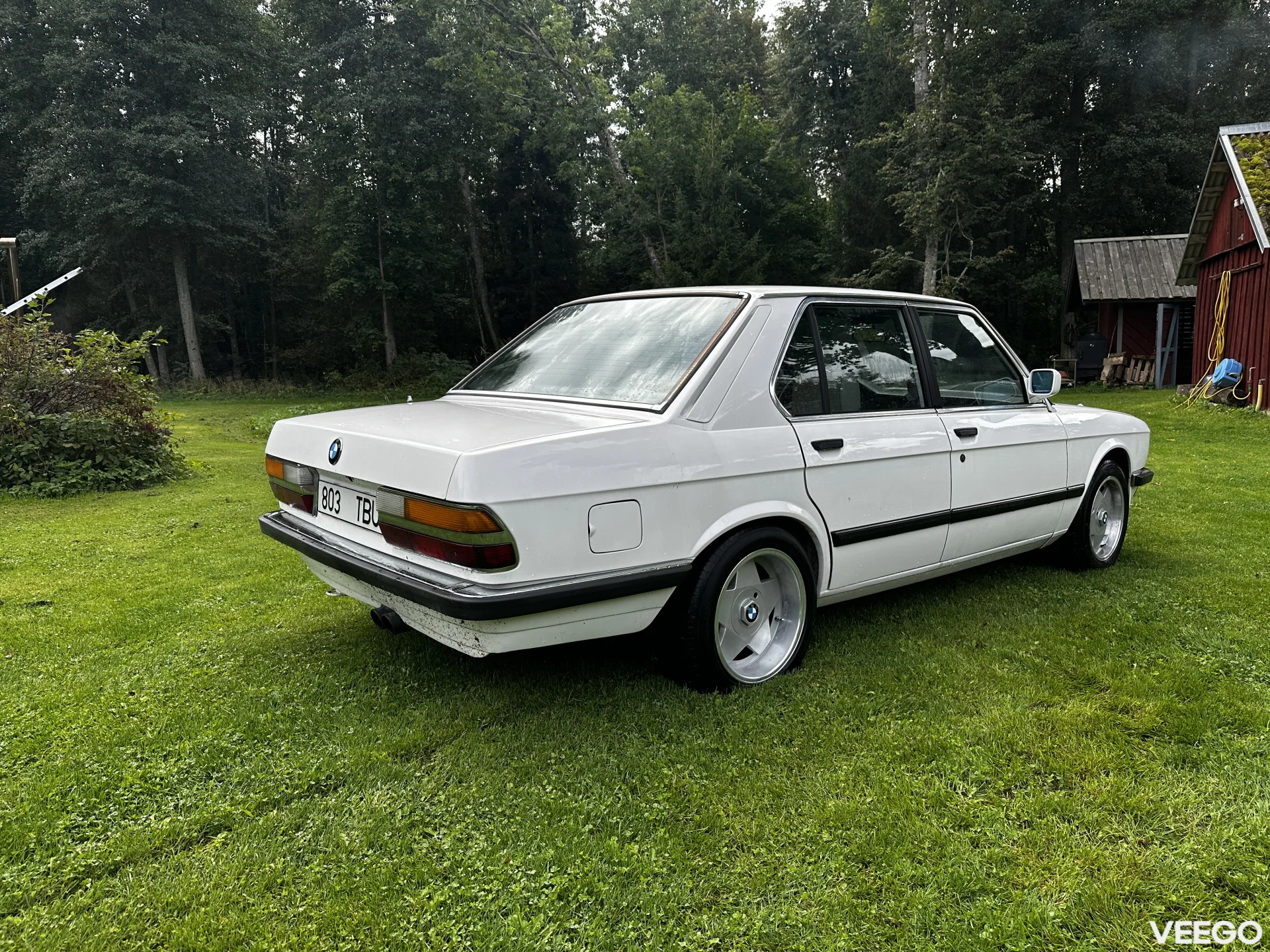 BMW 525 2.7 90kW