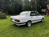 BMW 525 2.7 90kW thumbnail