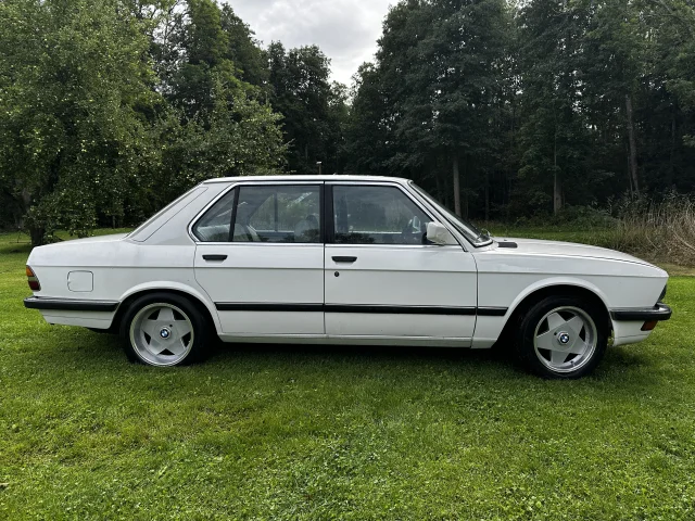 Image of BMW 525 2.7 90kW