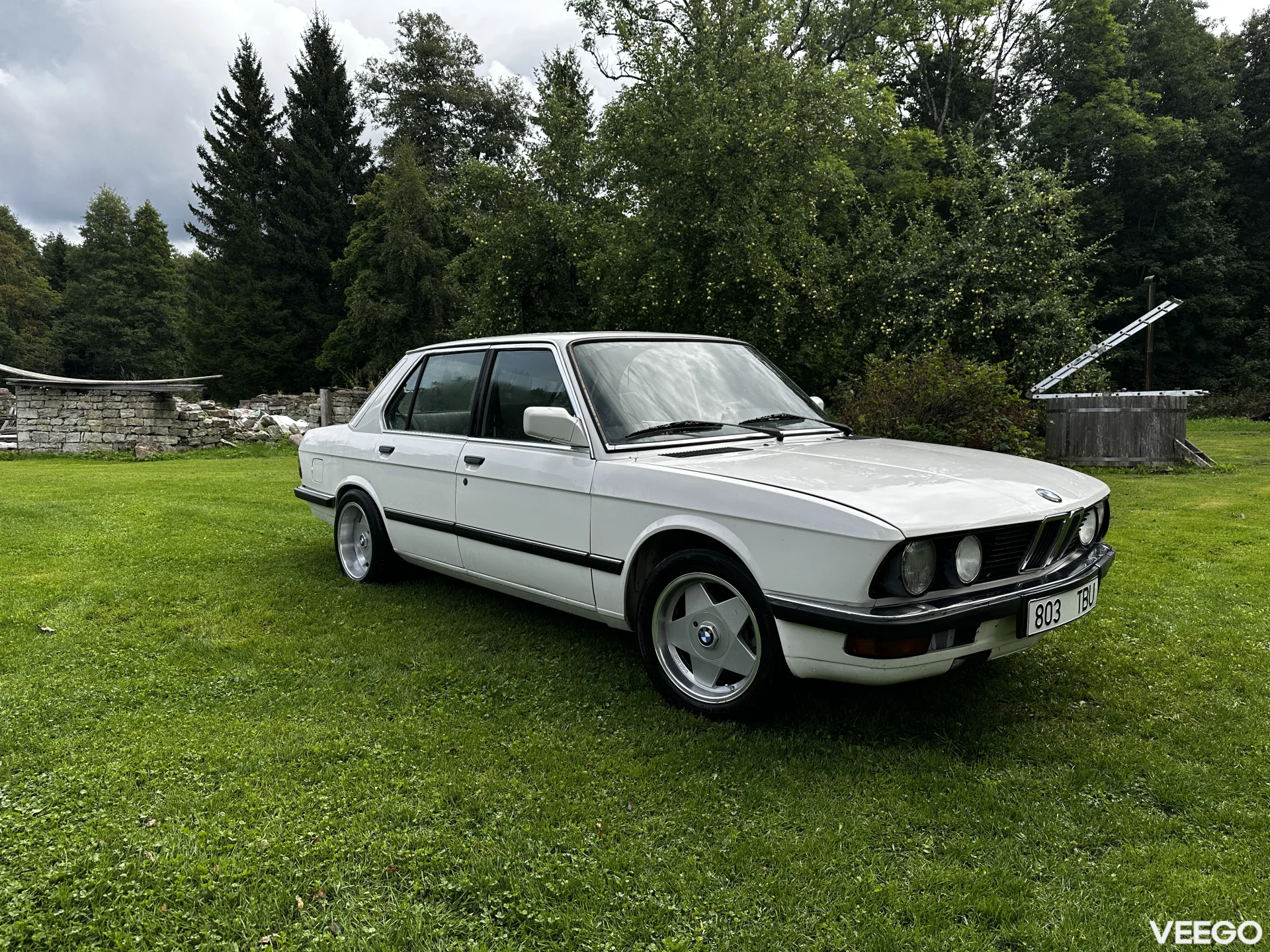 BMW 525 2.7 90kW