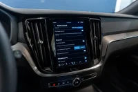 Volvo V60 2.0 B4 Mild-Hybrid Plus Dark 2 145kW thumbnail