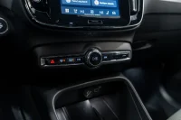 Volvo XC40 B3 Mild-Hybrid Plus Black Edition 2WD 2 120kW thumbnail