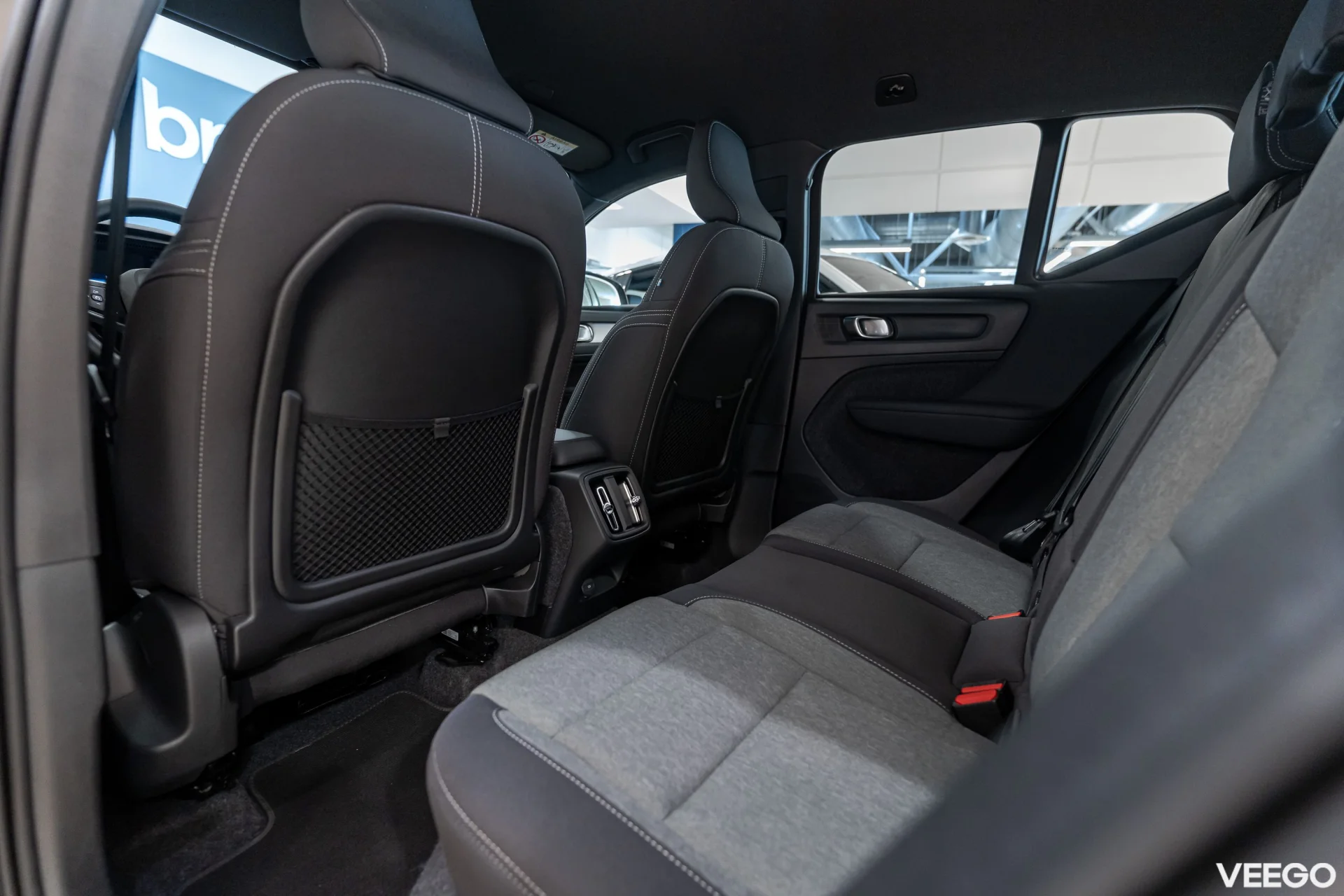 Volvo XC40 B3 Mild-Hybrid Plus Black Edition 2WD 2 120kW