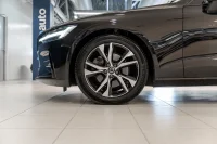 Volvo V60 2.0 B4 Mild-Hybrid Plus Dark 2 145kW thumbnail