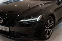 Volvo V60 2.0 B4 Mild-Hybrid Plus Dark 2 145kW thumbnail