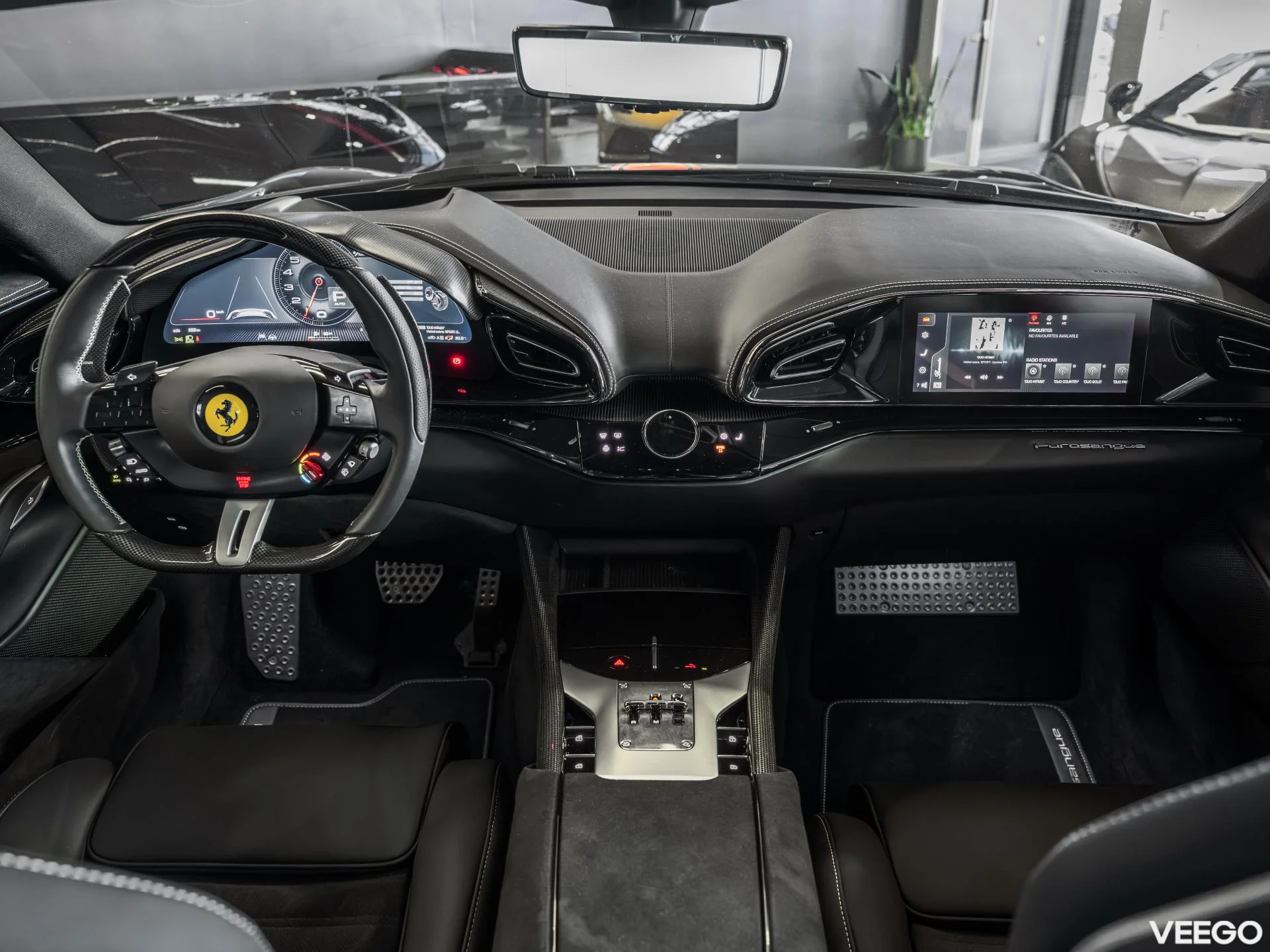 Ferrari Purosangue 6.5 533kW