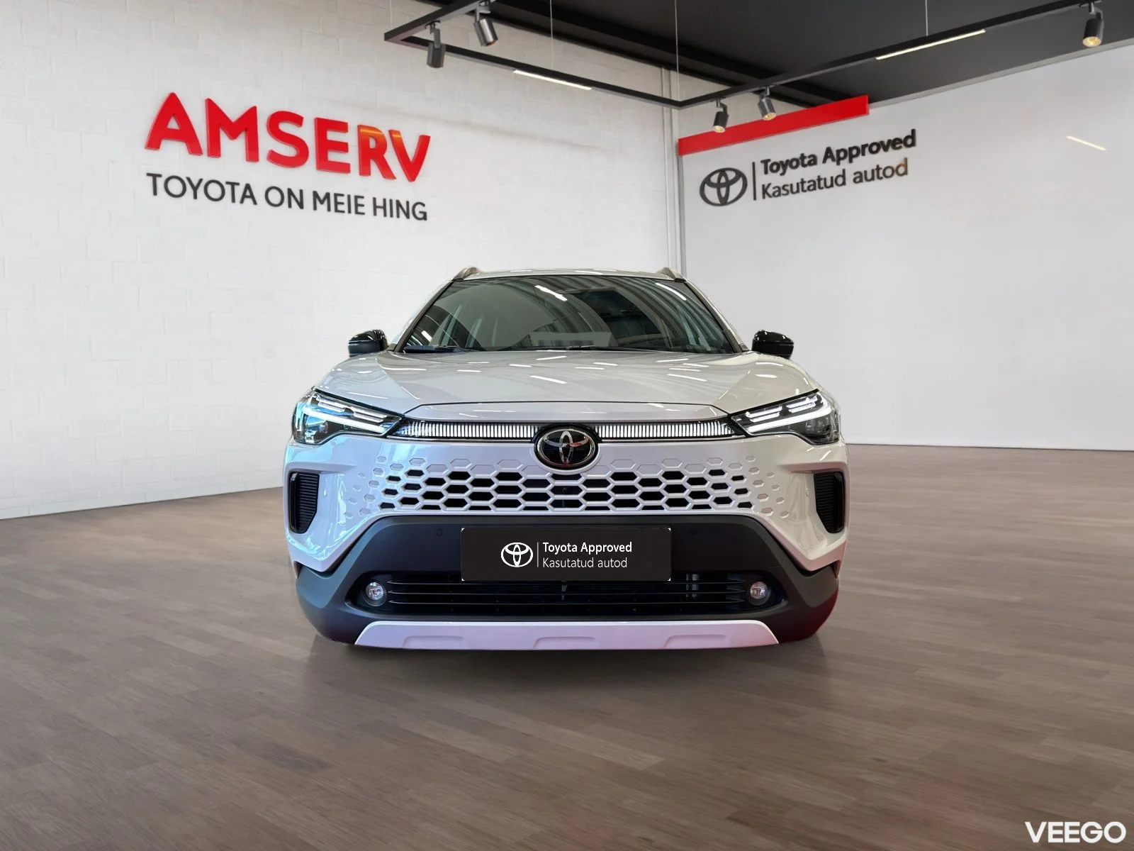 Toyota Corolla Luxury Hybrid 2 98kW