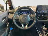 Toyota Corolla Luxury Hybrid 2 98kW thumbnail