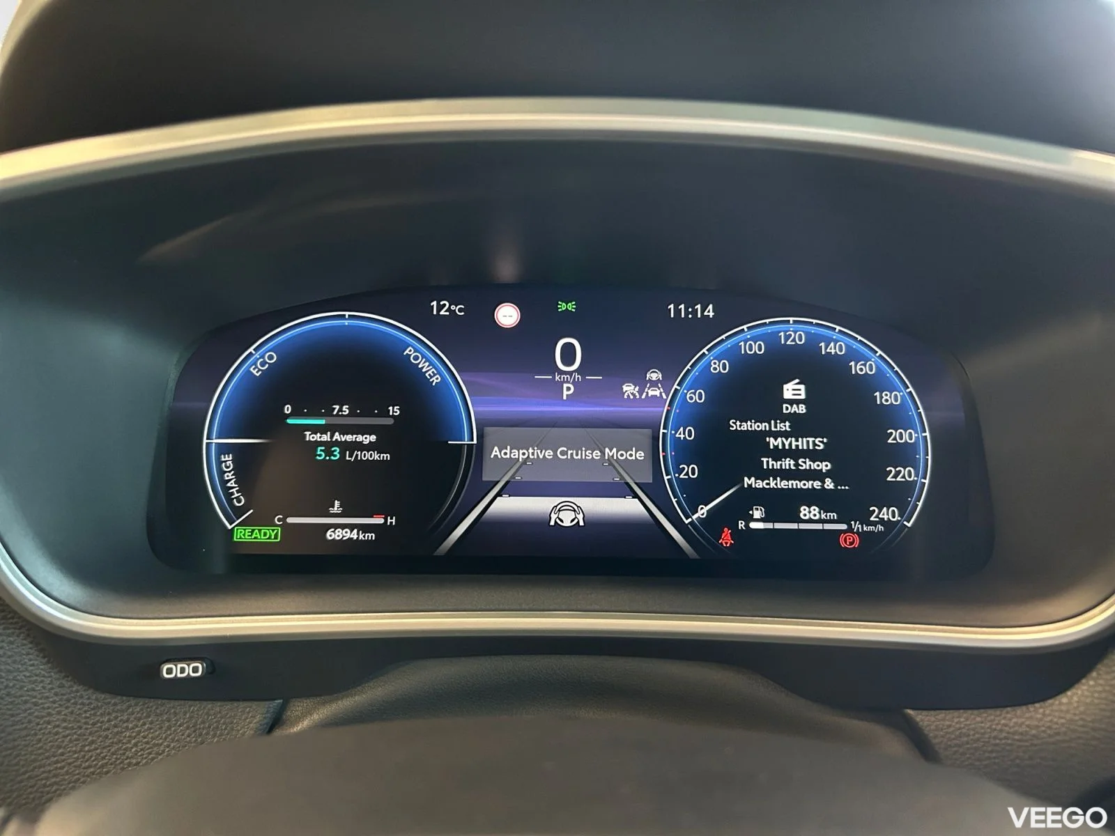 Toyota Corolla Luxury Hybrid 2 98kW