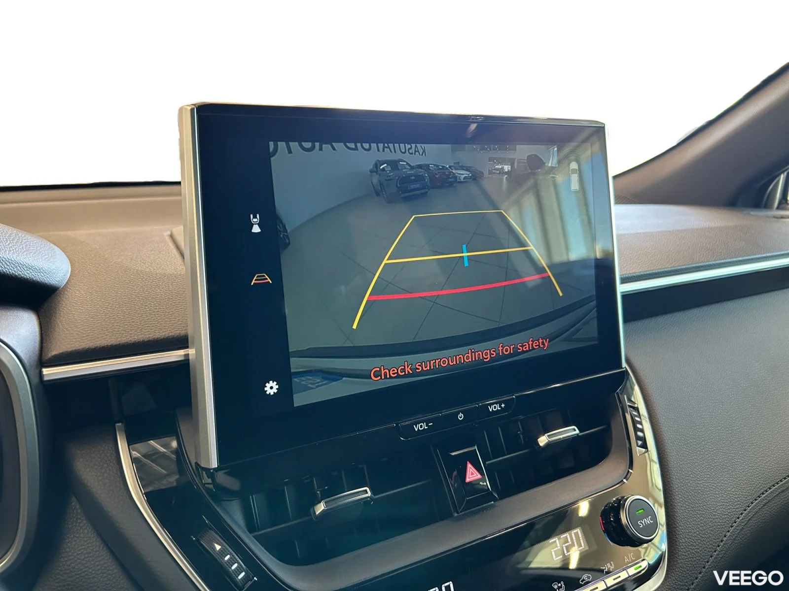 Toyota Corolla Luxury Hybrid 2 98kW
