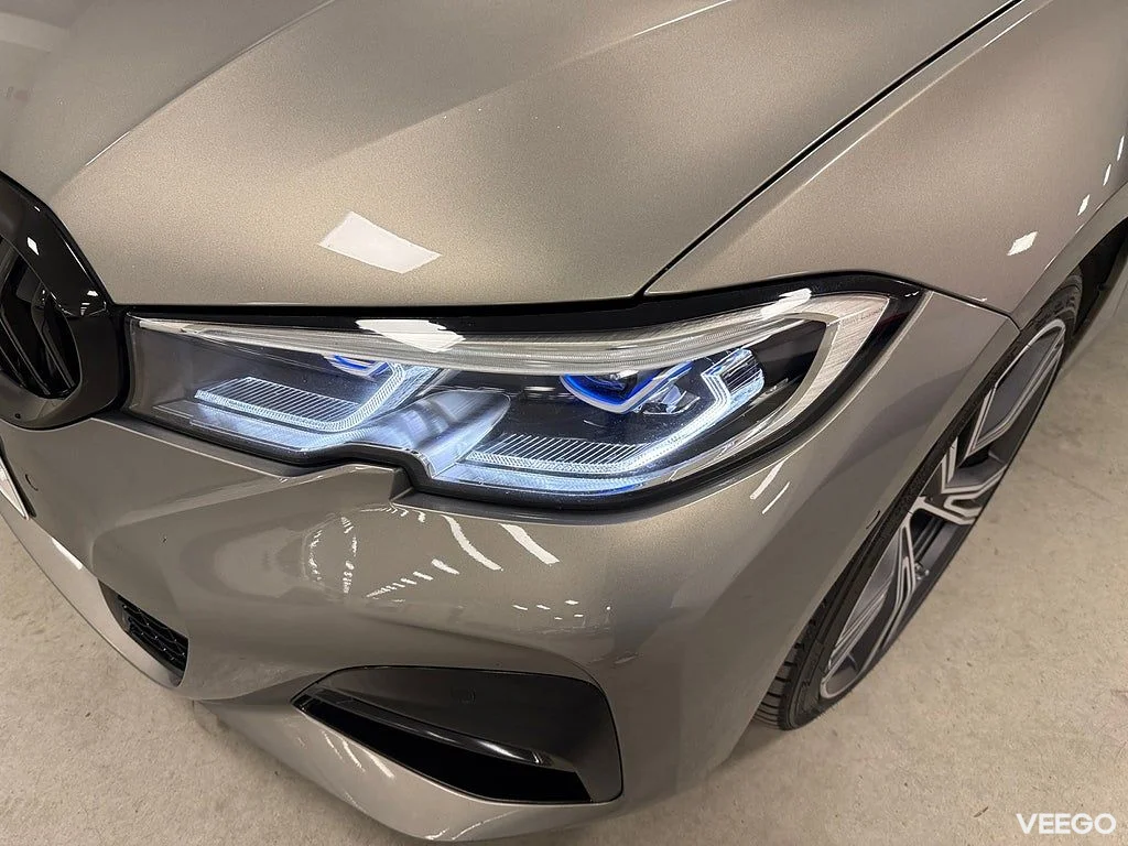 BMW 330 d xDrive Touring 286HK M-Sport /Laser /HuD /Se Spec 154kW