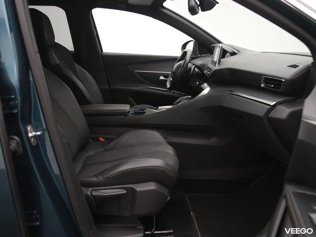 Peugeot 5008 1.2 96kW
