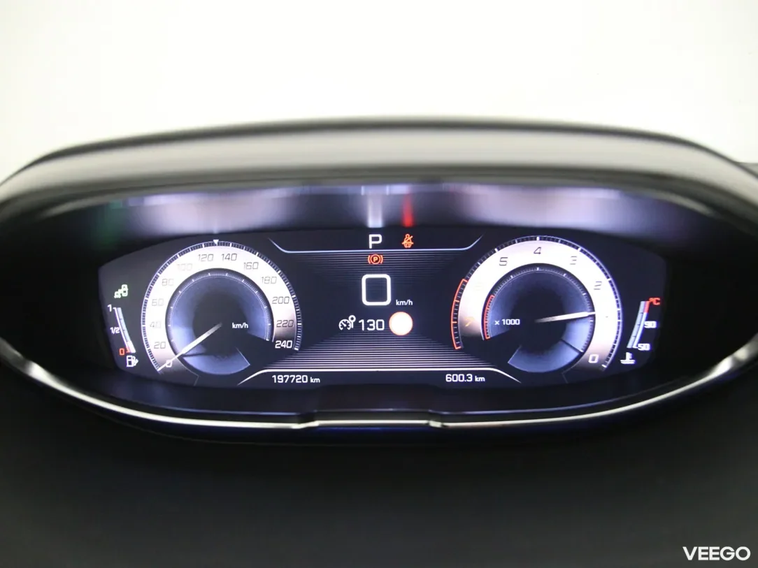 Peugeot 5008 1.2 96kW