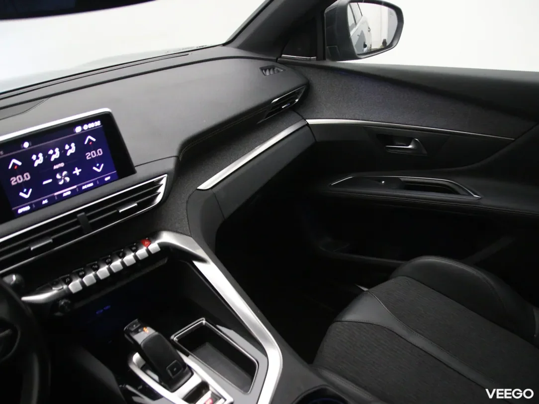 Peugeot 5008 1.2 96kW