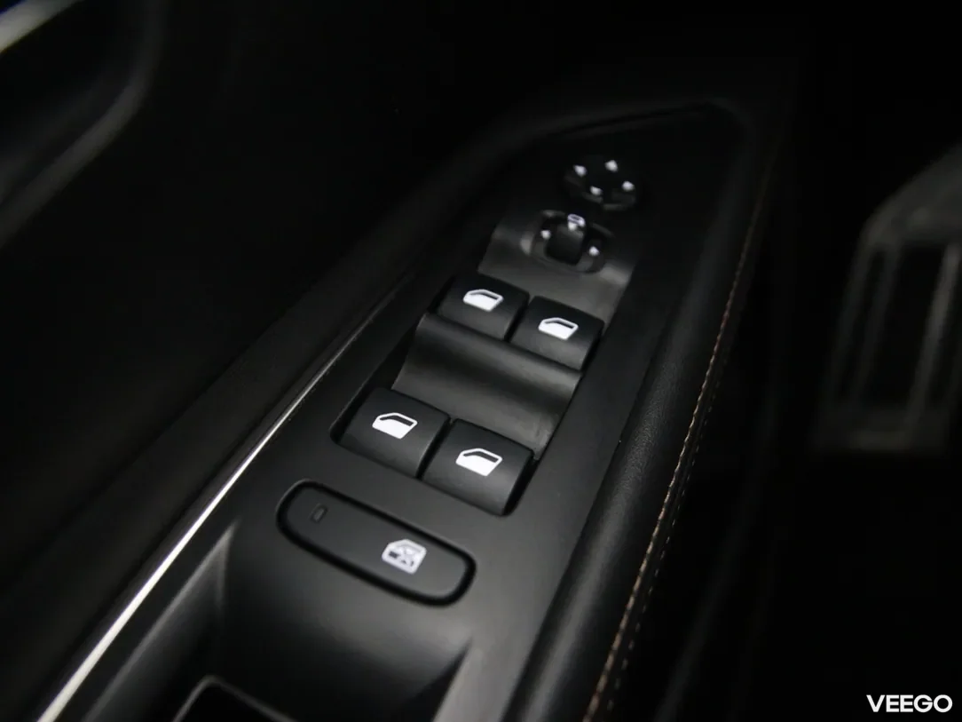Peugeot 5008 1.2 96kW