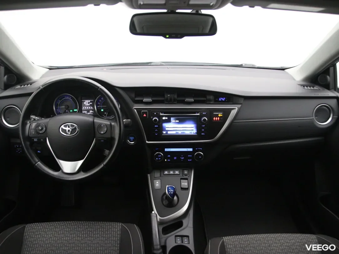 Toyota Auris 1.8 100kW