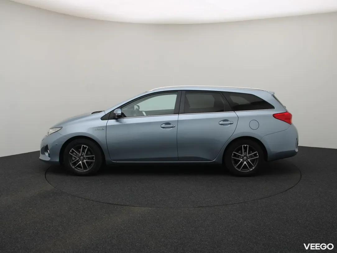 Toyota Auris 1.8 100kW