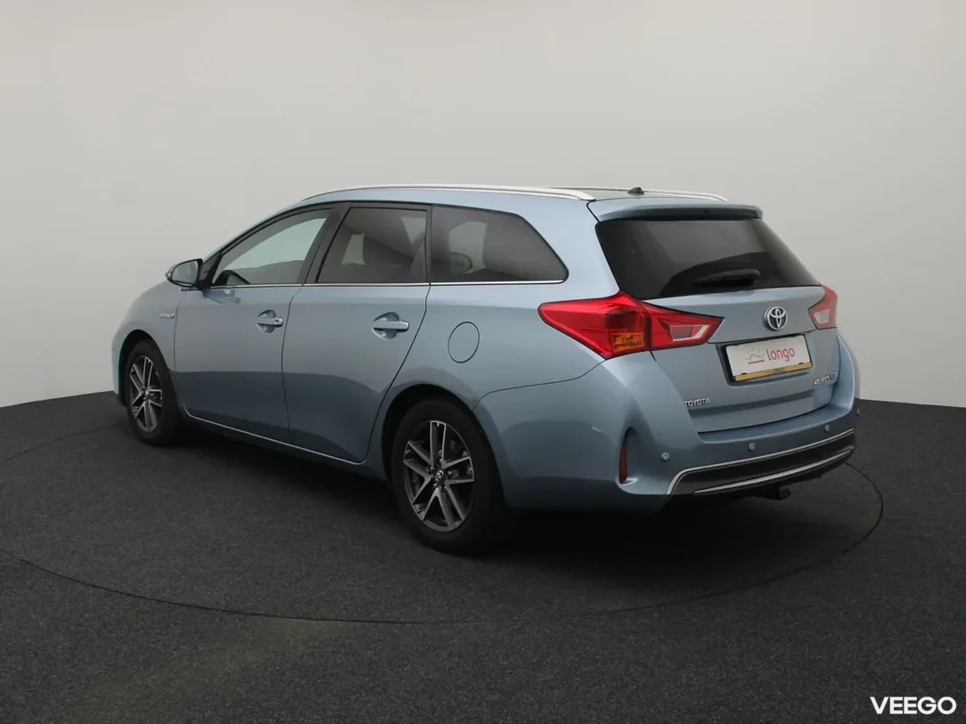 Toyota Auris 1.8 100kW