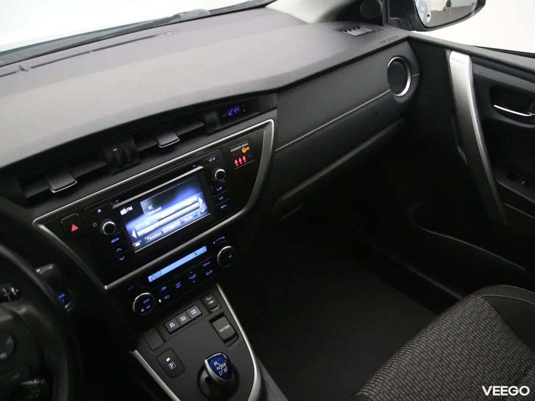 Toyota Auris 1.8 100kW